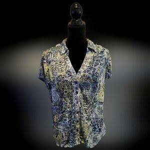 #C107 Reitmans Women’s Short Sleeve Navy Blue & Green Floral Print Blouse